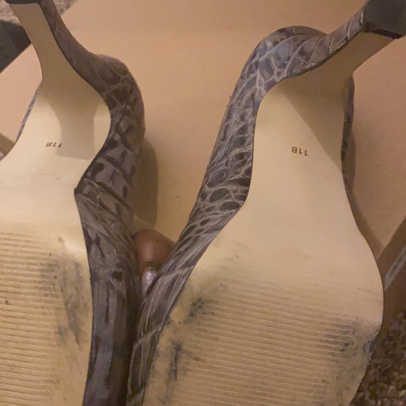 Gray Patterned Pumps *worn once* - Picture 4 of 6